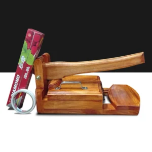 “Manual Wooden Ruti Maker – ঘরে বসে মাত্র কয়েক সেকেন্ডে গোল রুটি বানানোর জন্য উপযুক্ত।”